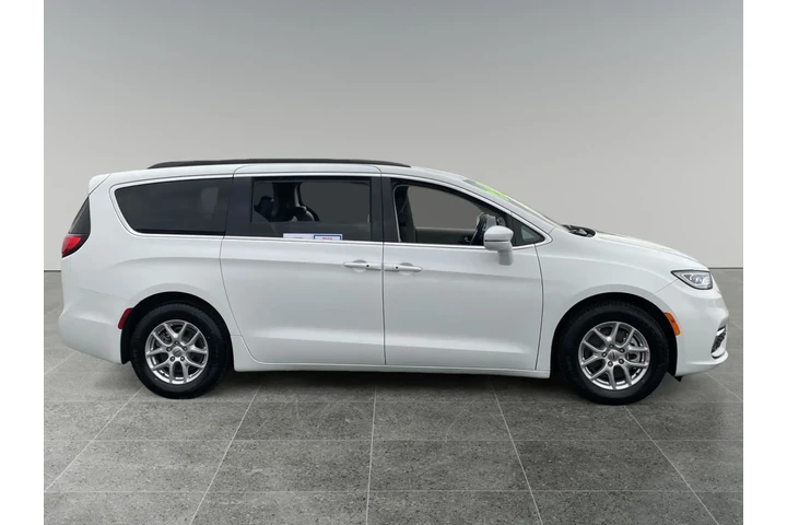 $29635 : Chrysler Pacifica 2022 Touri image 6