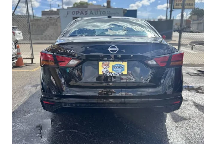 $20995 : 2024 Altima 2.5 SV image 7