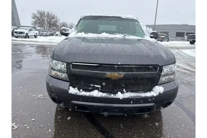 $6000 : Chevrolet Tahoe 2010 4x4 LS image 4