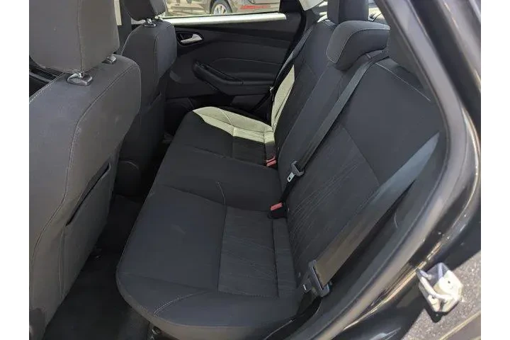 $10995 : Ford Focus 2016 SE 4dr Sedan image 8