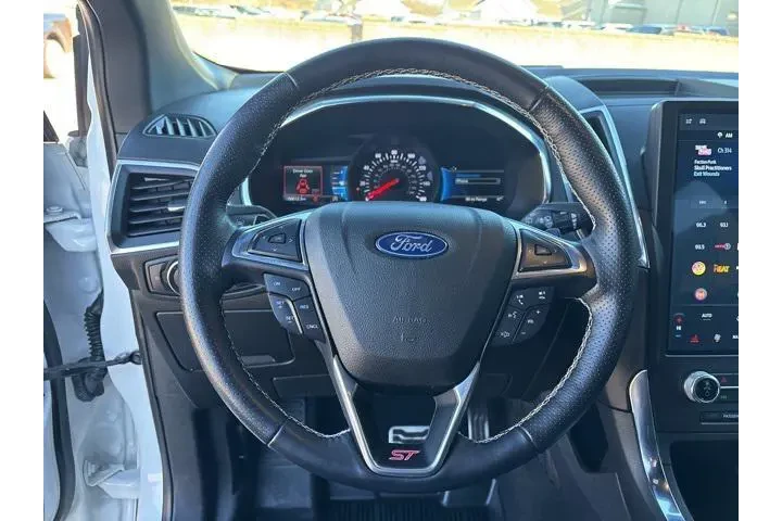 $25998 : Ford Edge 2021 AWD ST 4dr Cr image 7