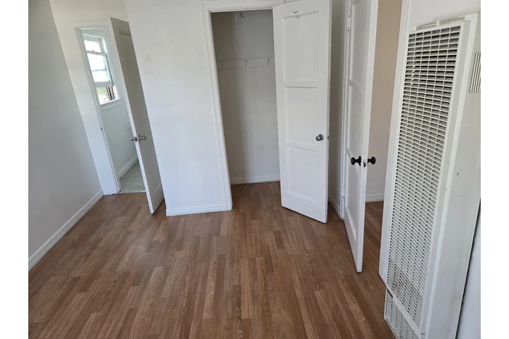 $1850 : Alhambra 1 bedroom For Rent image 3