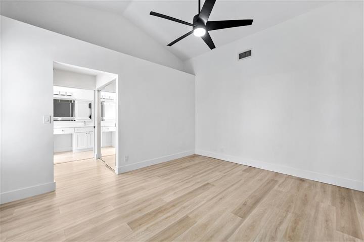 $650000 : Facil Comprar Tu casa  Miami image 7