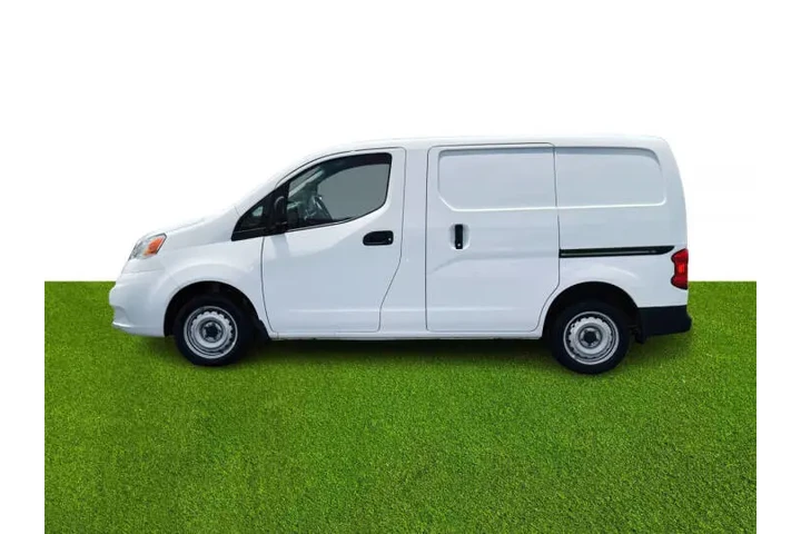 $12581 : 2021 Nissan nv200 image 2