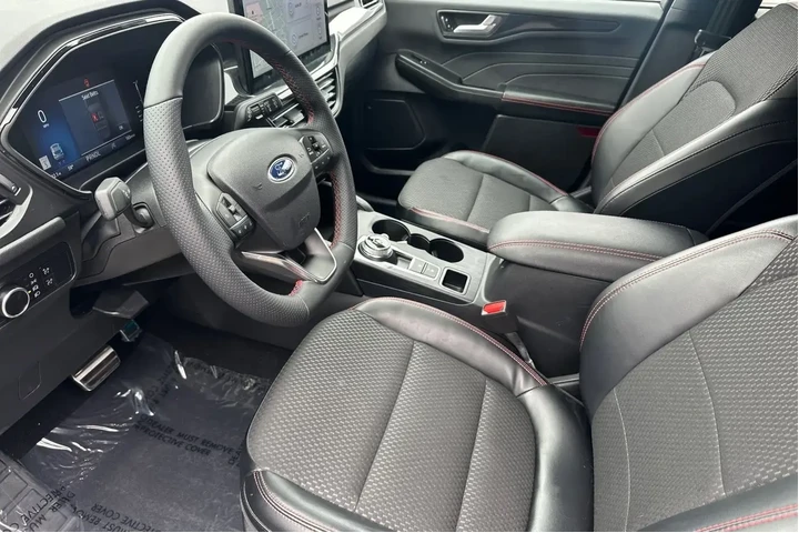$22995 : Ford Escape 2023 ST-Line 4dr image 10