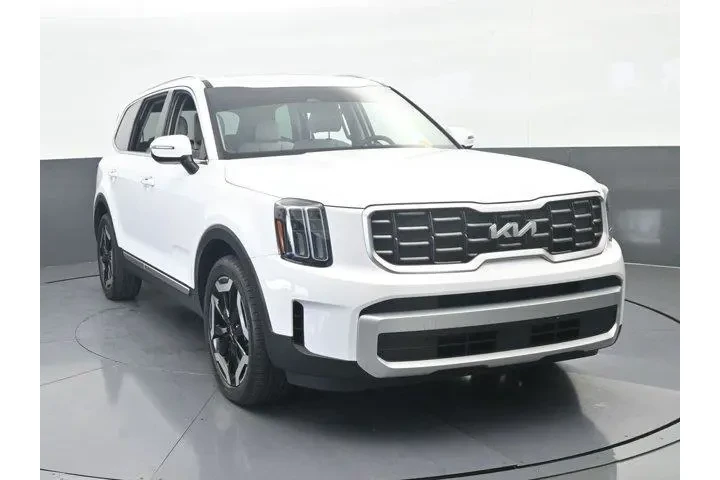 $33700 : Kia Telluride 2024 S 4dr SUV image 9