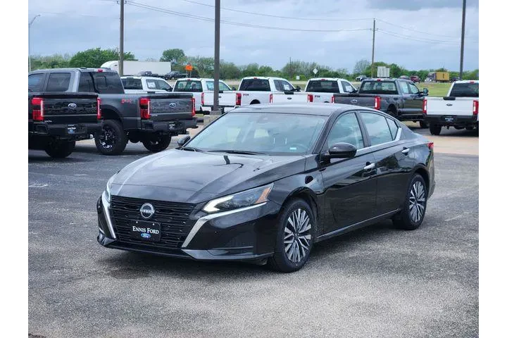 $19995 : Nissan Altima 2023 2.5 SV 4d image 3