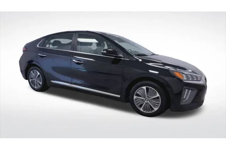 $19495 : Hyundai IONIQ Plug-in Hybrid image 2