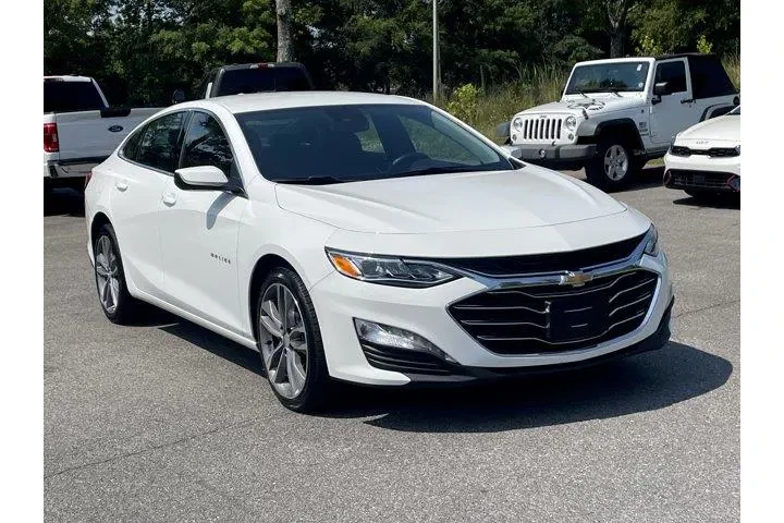 $27999 : Chevrolet Malibu 2024 LT 4dr image 3