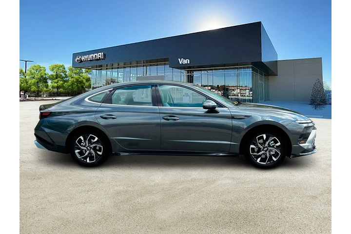 $20749 : Hyundai SONATA 2025 SEL 4dr image 9