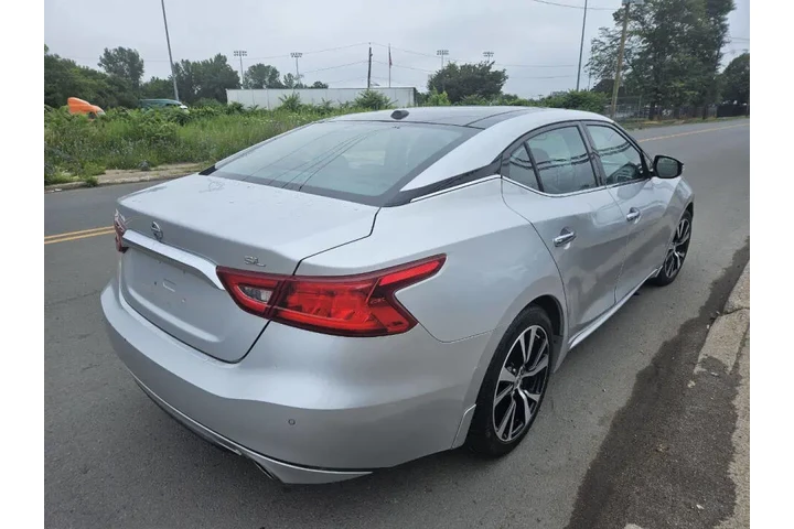 $999 : 2017 Maxima image 5