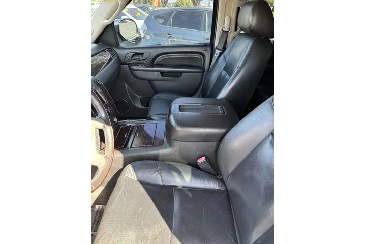 $13999 : 2010 GMC Yukon Denali image 6