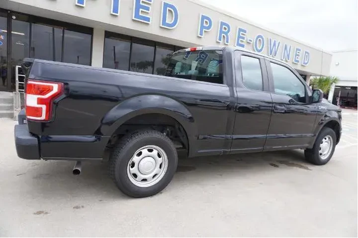 $18725 : Ford F-150 2018 4x2 XL 4dr S image 6