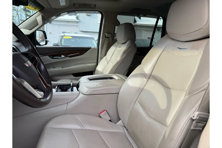 $29999 : 2016 Escalade LUXURY image 9