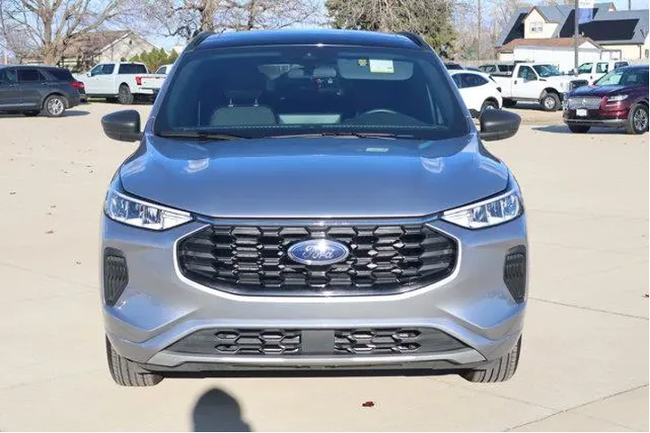 $26990 : Ford Escape 2023 AWD ST-Line image 2