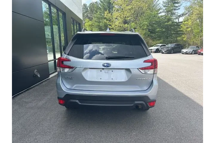 $18495 : Subaru Forester 2019 AWD Pre image 6