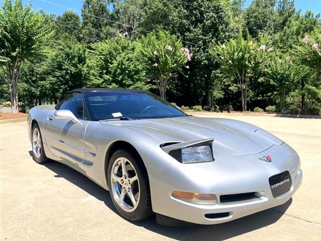 $20981 : 2004 Corvette Convertible image 1
