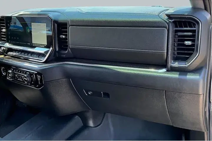 $38268 : Chevrolet Silverado 1500 202 image 6
