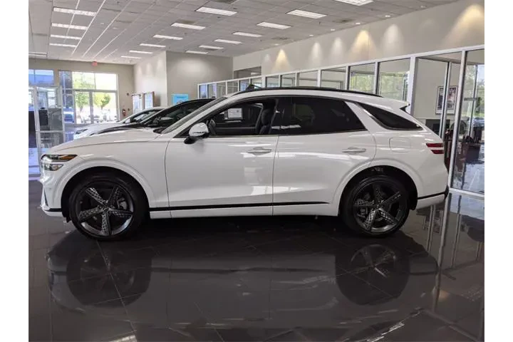 $24500 : Genesis GV70 2022 AWD 2.5T S image 1