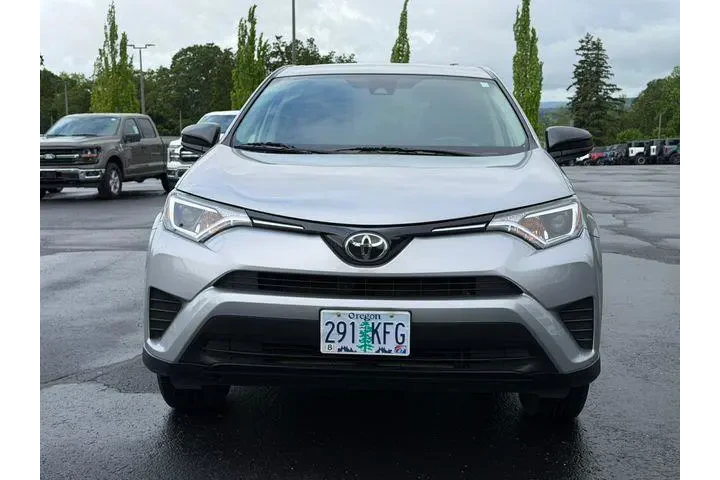 $21995 : Toyota RAV4 2017 AWD LE 4dr image 10