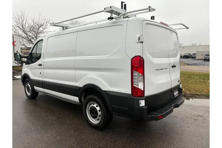 $32546 : Ford Transit 2023 250 3dr LW image 3