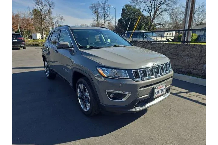 $15995 : Jeep Compass 2021 4x4 Limite image 1