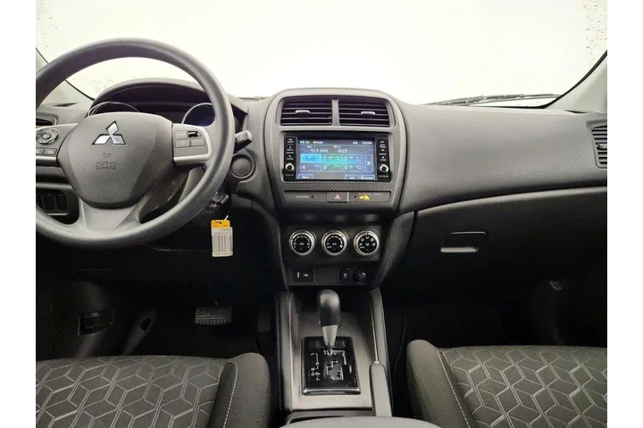 $17998 : Mitsubishi Outlander Sport 2 image 9