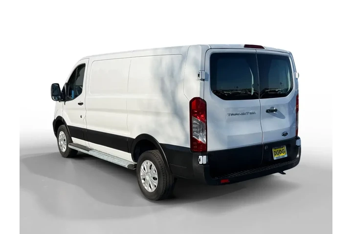 $32321 : Ford Transit 2024 250 3dr SW image 3