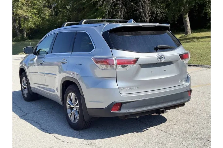 $13999 : 2015 Highlander XLE image 10