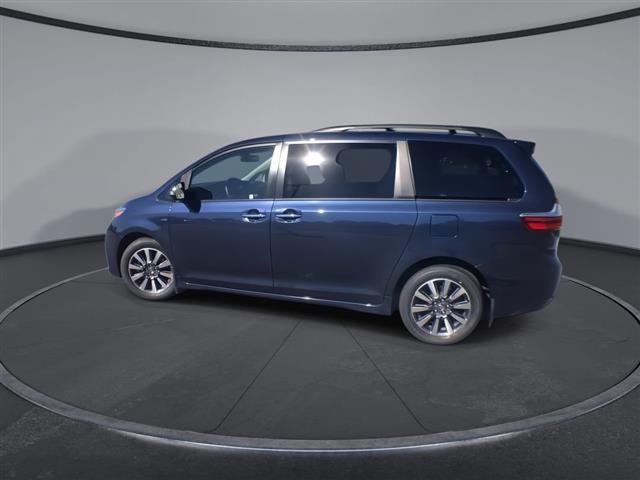 $29500 : PRE-OWNED 2018 TOYOTA SIENNA image 6