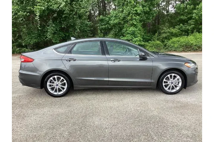 $16808 : Ford Fusion 2020 SE 4dr Seda image 4