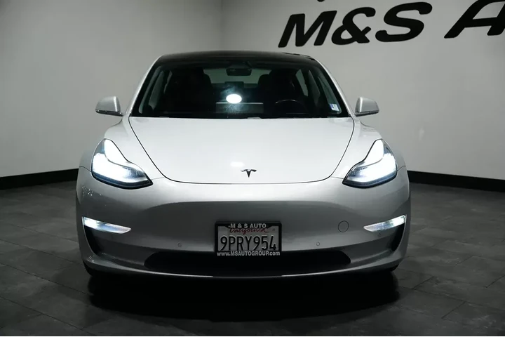 $20557 : 2018 Model 3 Long Range Batte image 7