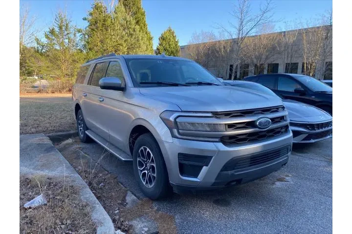 $35020 : Ford Expedition MAX 2023 4x4 image 8