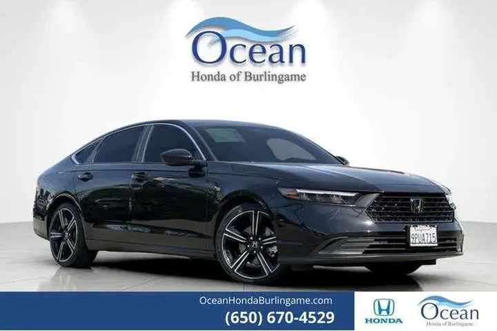 $29493 : Honda Accord Hybrid 2025 Spo image 1