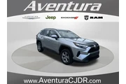 Toyota RAV4 2024 AWD XLE 4dr en Miami