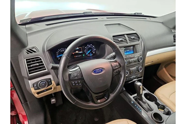 $17998 : Ford Explorer 2017 XLT 4dr S image 9