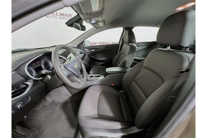 $21975 : Chevrolet Malibu 2024 LT 4dr image 10