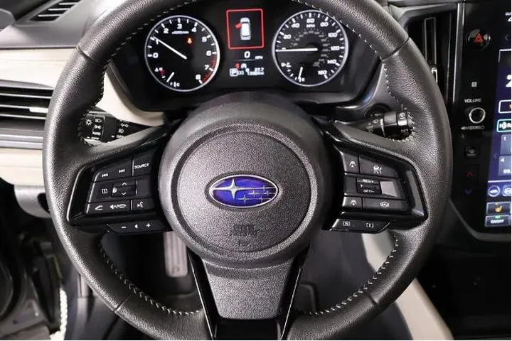 $29386 : Subaru Forester 2025 AWD Pre image 3