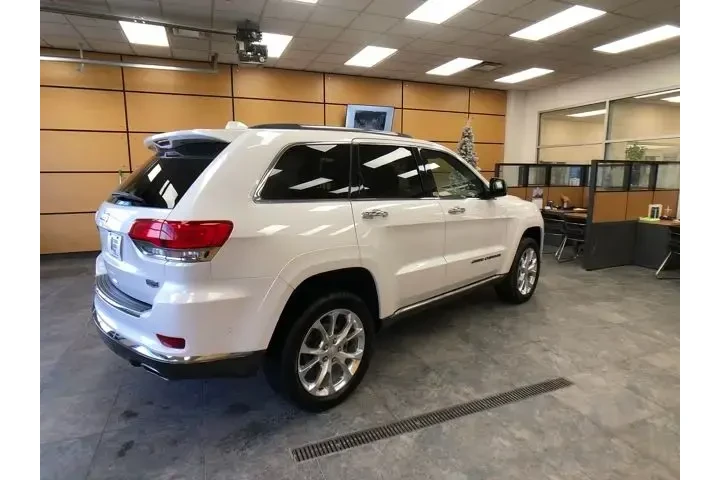 $28085 : Jeep Grand Cherokee 2020 4x4 image 7