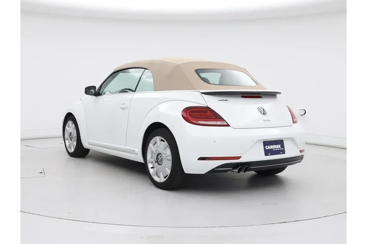$29998 : Volkswagen Beetle Convertibl image 2