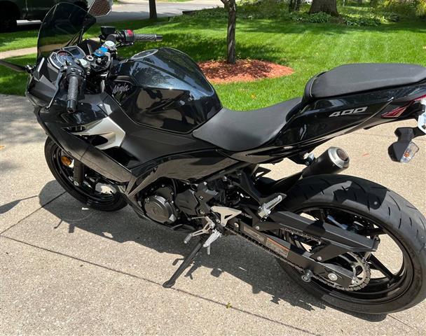 $1000 : 2018 Kawasaki Sportbike image 1