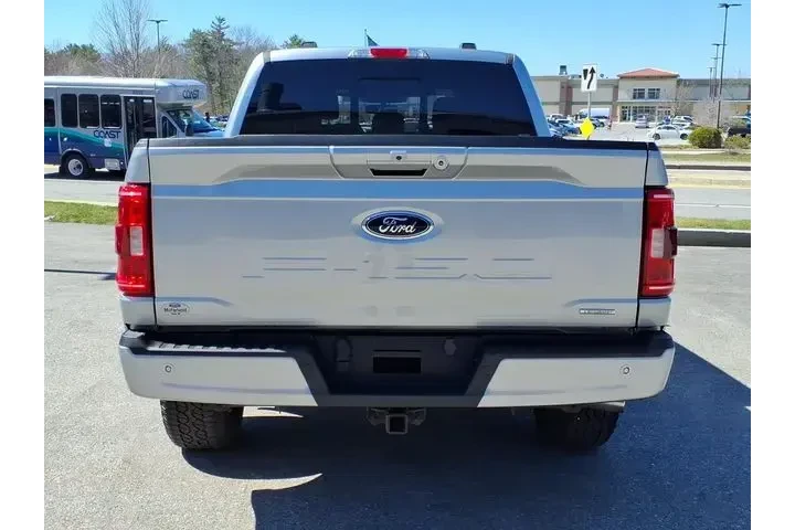 $39839 : Ford F-150 2023 4x4 XLT 4dr image 4
