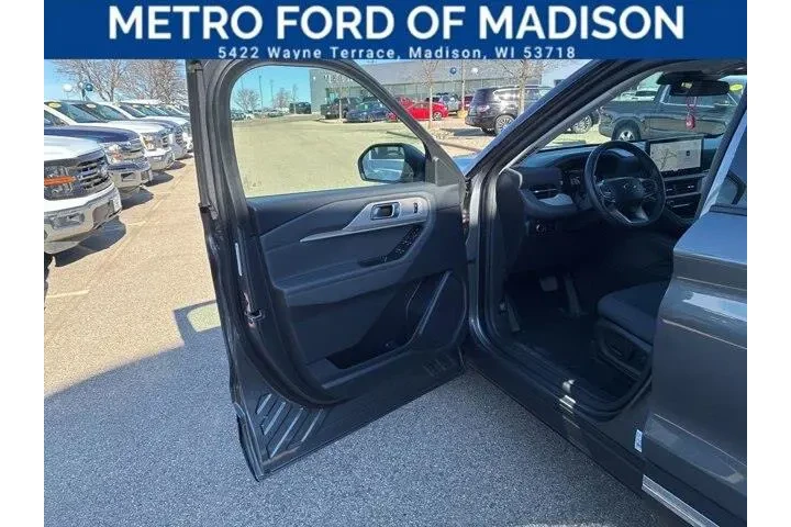 $39995 : Ford Explorer 2025 AWD Activ image 10