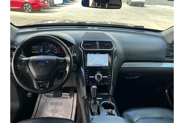 2019 Explorer Sport 4WD image 9