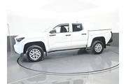 $34500 : Toyota Tacoma 2024 4x4 SR 4d thumbnail
