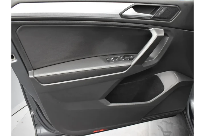 $19218 : Volkswagen Tiguan 2023 AWD S image 9