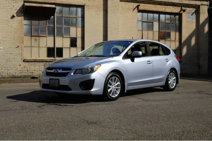 $11988 : 2012 Impreza 2.0i Premium image 3