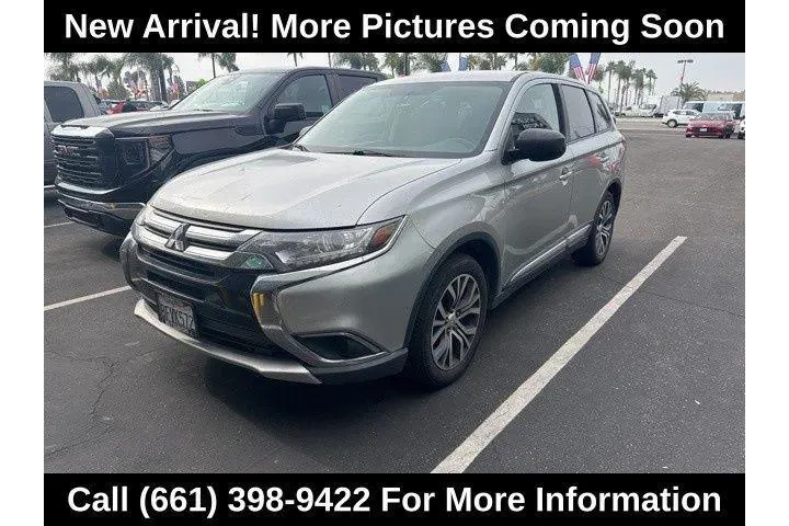 $11999 : Mitsubishi Outlander 2018 ES image 1