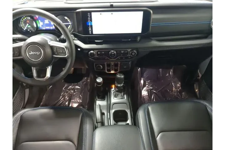 $39000 : Jeep Wrangler 2024 4x4 High image 10