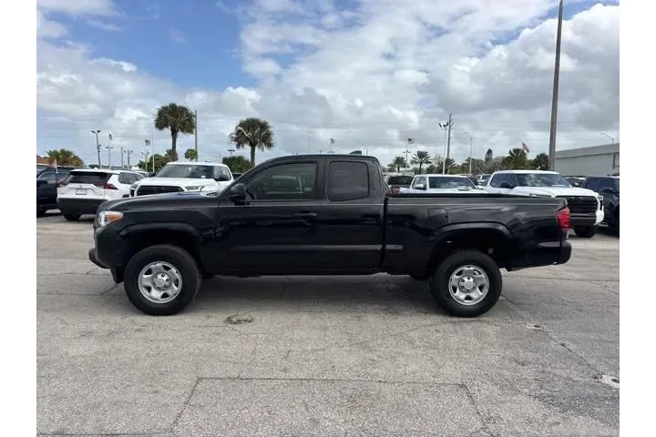 $24988 : Toyota Tacoma 2022 image 6